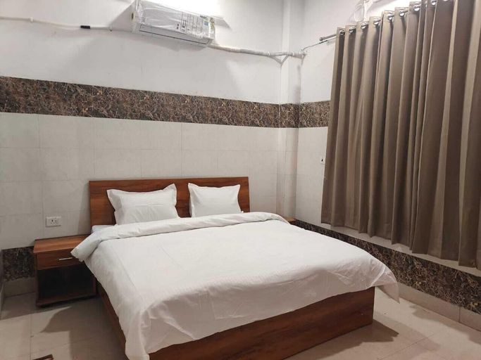 Room 2, The Hotel Junction Palace, Aligarh