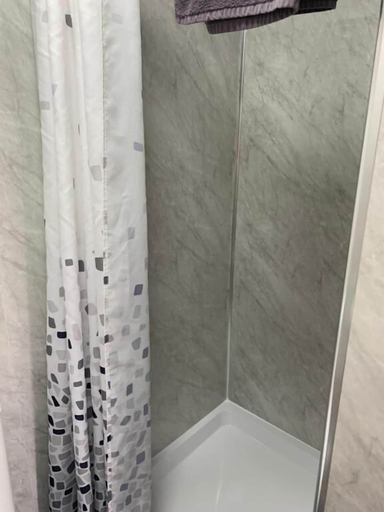 Bathroom 3, The Woodleigh Hotel, Blackpool