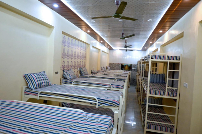 Bedroom, Goroomgo Bhagwaan Das Varanasi, Varanasi