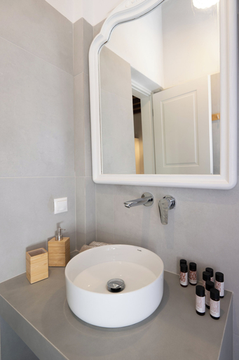 Bathroom 5, Taeri Sifnos, South Aegean
