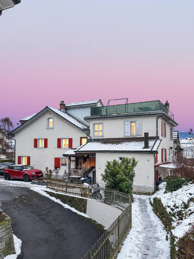 2, Elegant Lake Zurich House with Stunning Views and Private Terrace, Meilen