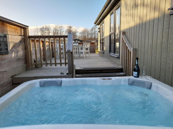 Spa treatment 4, Scenic Perthshire Chalet With Sauna, Perthshire and Kinross