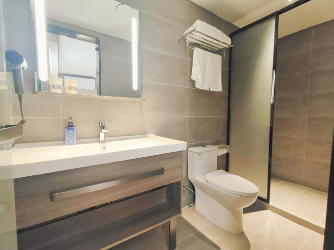 Bathroom, Hanting Hotel Shanghai Zhangjiang Metro Station, Shanghai