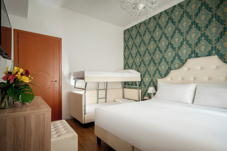 Bedroom 2, Boutique Hotel Re Enzo, Bologna