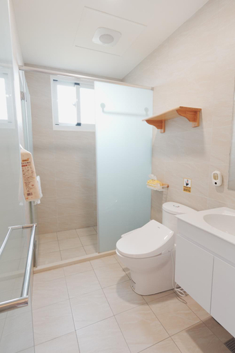 Bathroom, Ri Yue Homestay, Taitung