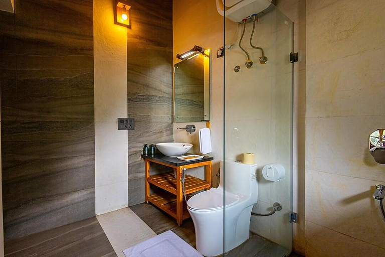 Bathroom 3, GrannyS Den Resort, Tehri Garhwal