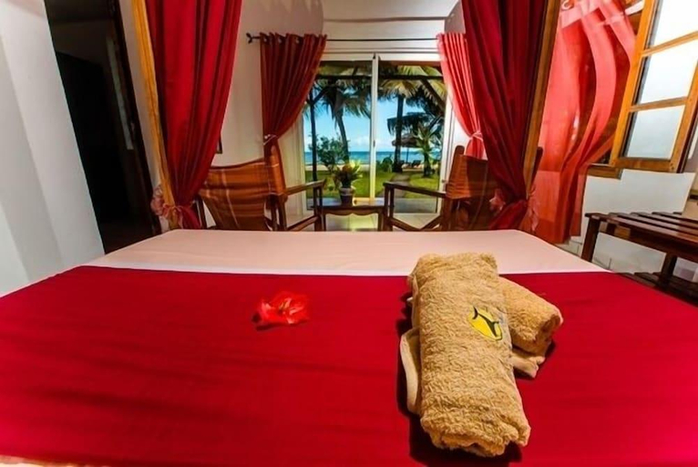 Bedroom 2, Vanivola Hotel, Analanjirofo