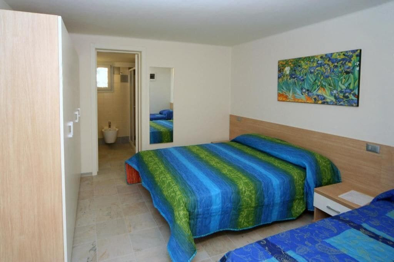 Room 2, Renovated Residence Near the sea, Udine