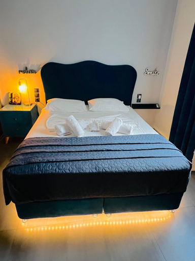 Bedroom 2, Phoenix Garden Apartments - 2 -, Attica