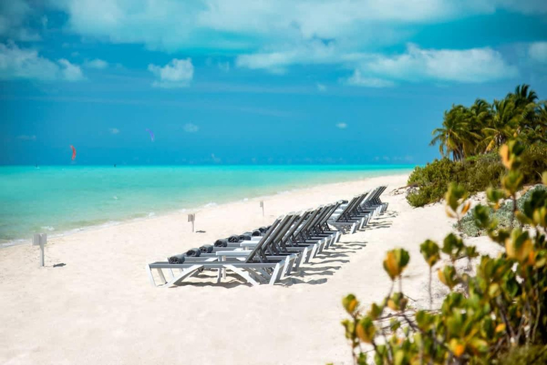 Others 5, Bora 4 BR Villa