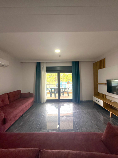 Others 5, CAMLIK APART, Ayvalık