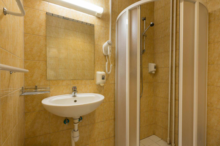Bathroom 3, Viiking Spa Hotel, Pärnu