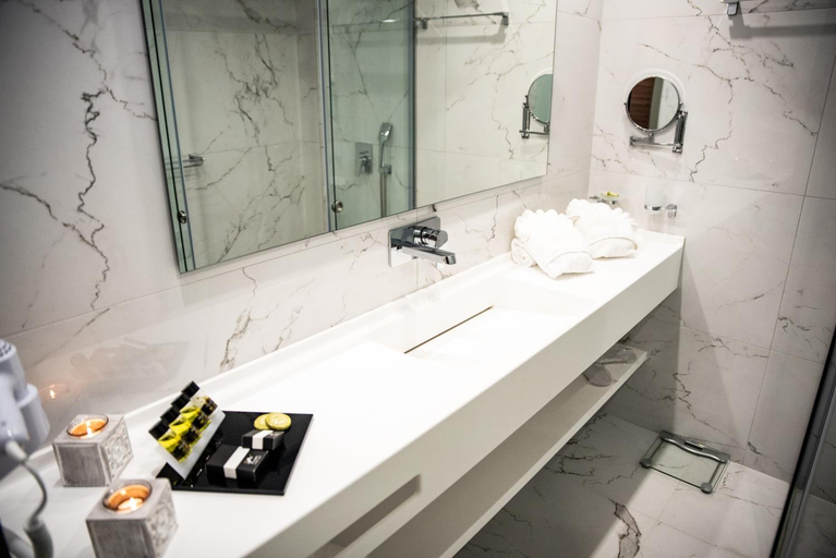 Bathroom 4, Elia Apartments, Central Macedonia