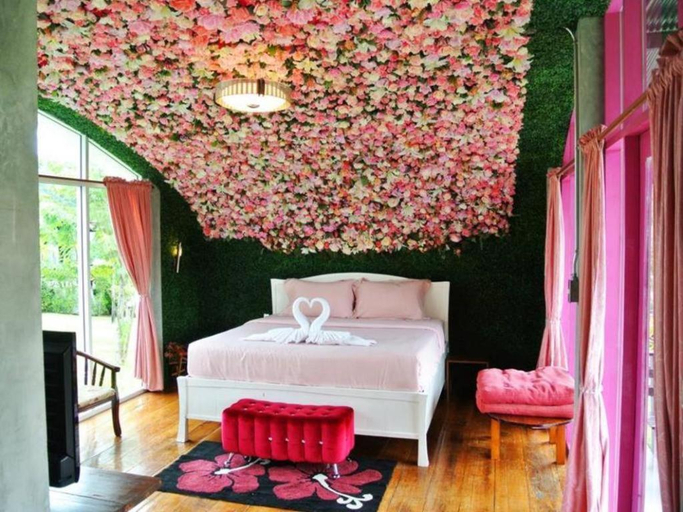 Bedroom 2, The Banyan Leaf Resort, Suan Phung