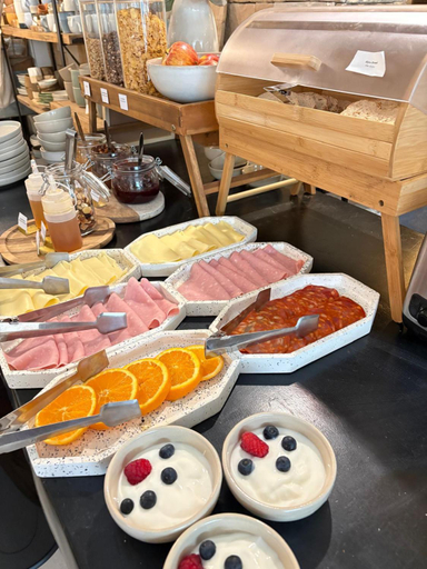 Food & Drinks 4, Autor Guesthouse, Vila do Conde