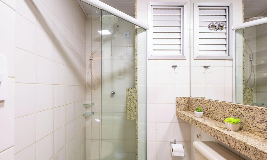 Bathroom 3, 1 Bedroom Apart 500m From Beach in BC CEV1206, Balneário Arroio do Silva