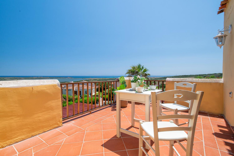 Others 5, Villa Azzurra, Sassari