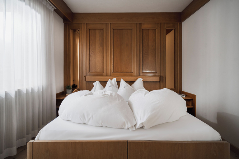 Bedroom 3, Hotel Catinaccio, Trento
