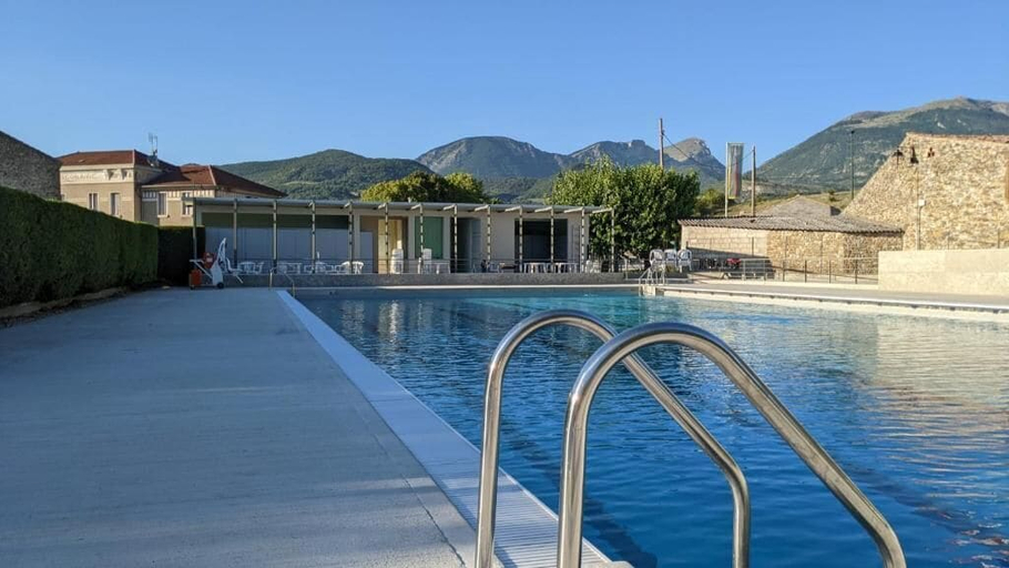 Pool 2, Oustal de Bourdeaux, Drôme