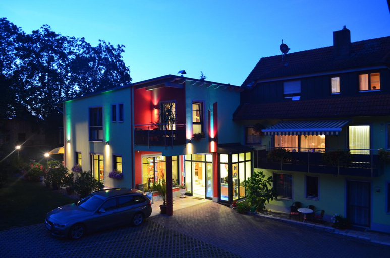 Exterior & Views 2, Rothsee Hotel, Roth