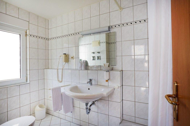 Bathroom 3, Micador Appartementhaus, Rheingau-Taunus-Kreis