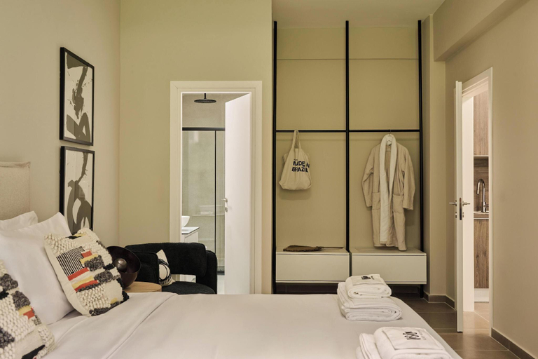 Bedroom 3, Finders Akadimias Suites, Attica