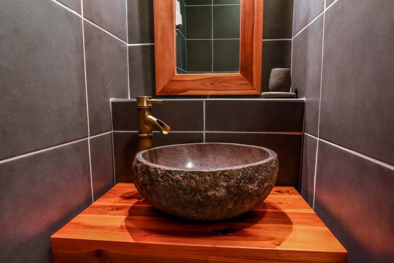 Bathroom 4, Logis Hôtel Emeraude des Bois, Landes