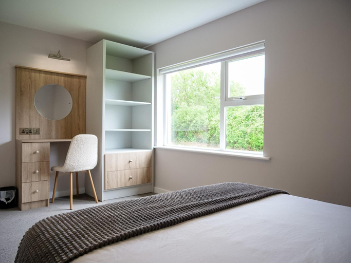 Bedroom 2, Mountain View Cottages