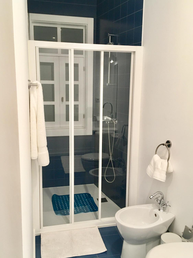 Bathroom 3, Casa Rosa Sousa, Felgueiras