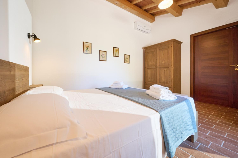 Exterior view 2, Agriturismo Santa Lorica - Sassetta, Livorno