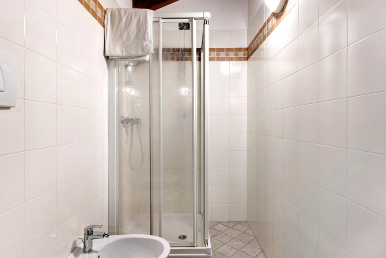 Bathroom 5, Agritur Locanda San Martino, Trento