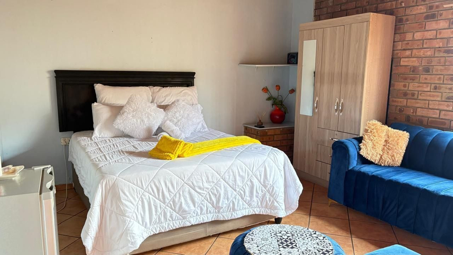 Room 3, Baseni Air Guest House, Nkangala