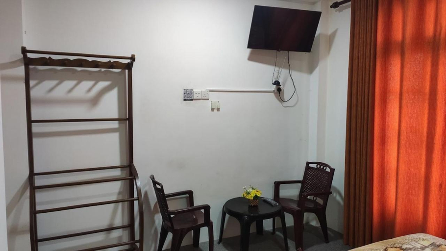 Bedroom 3, Creek View Inn, Nuwara Eliya