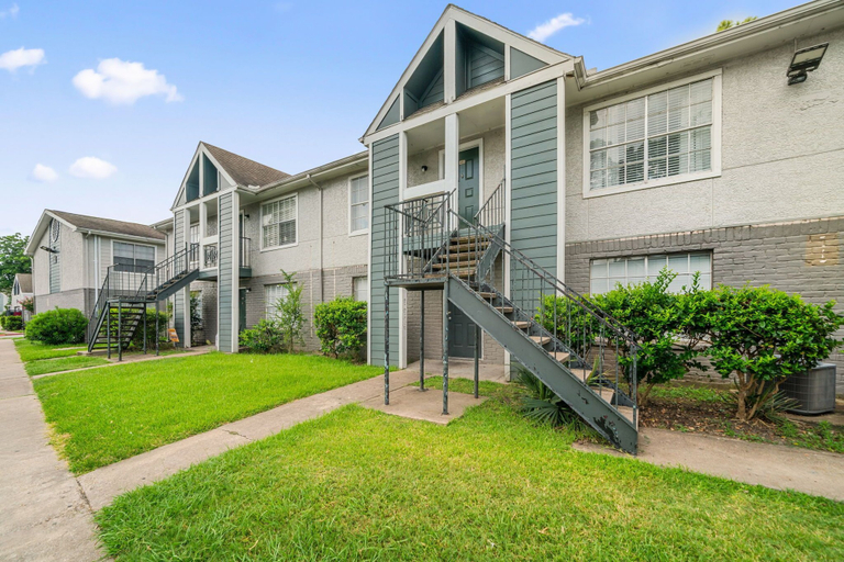 Exterior 4, 1307-Wilcrest-4201, Houston