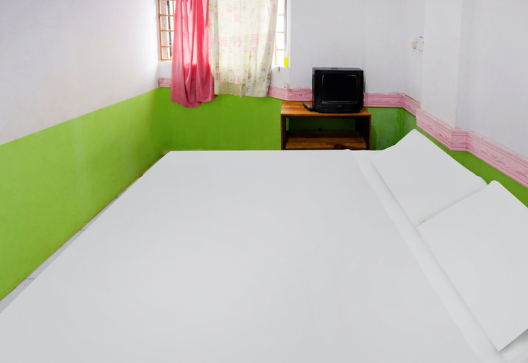 Bedroom 4, Hotel O Penginapan Saweri GadingNearKlub Golf Ria Bintan, Batam
