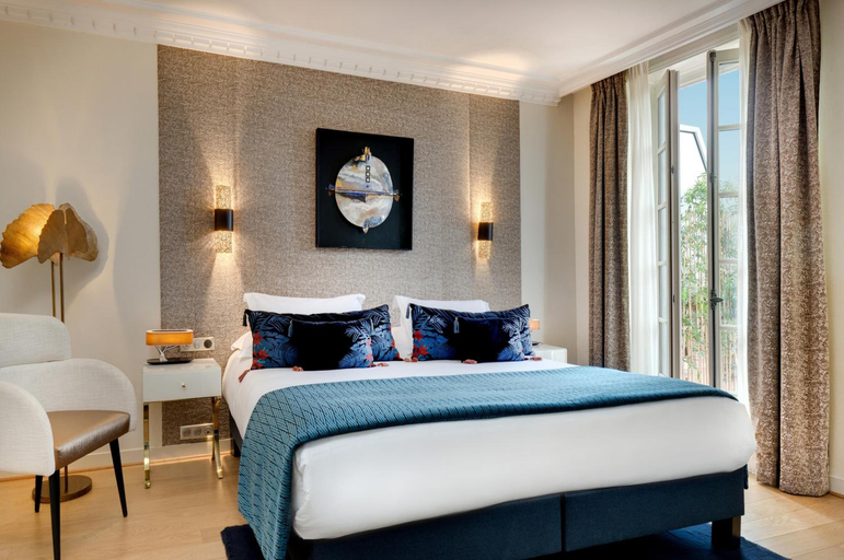 Bedroom 3, La Cote Saint Jacques, Yonne