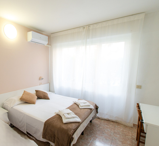 Bedroom 3, Hotel Villa Paolina Resort, Savona