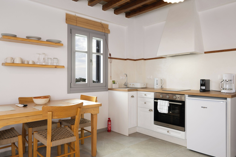 Private kitchen 4, Taeri Sifnos, South Aegean