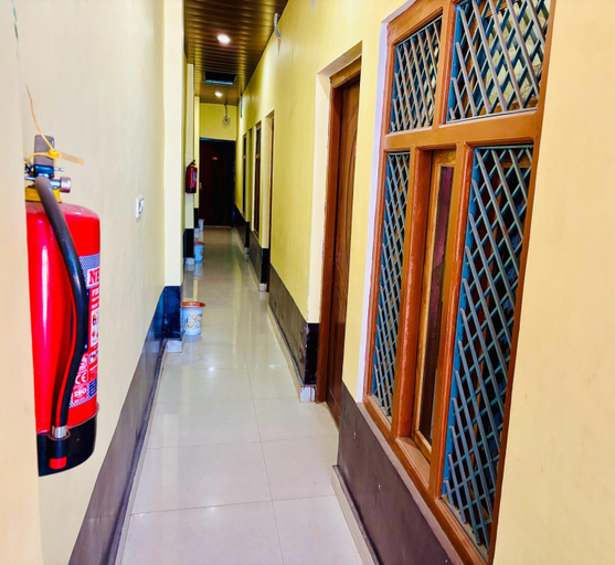 Public Area 5, Hotel O Suryavanshi Palace, Faizabad
