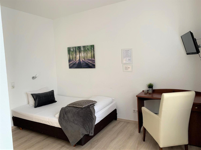 Bedroom 4, Hotel Adler, Hochtaunuskreis