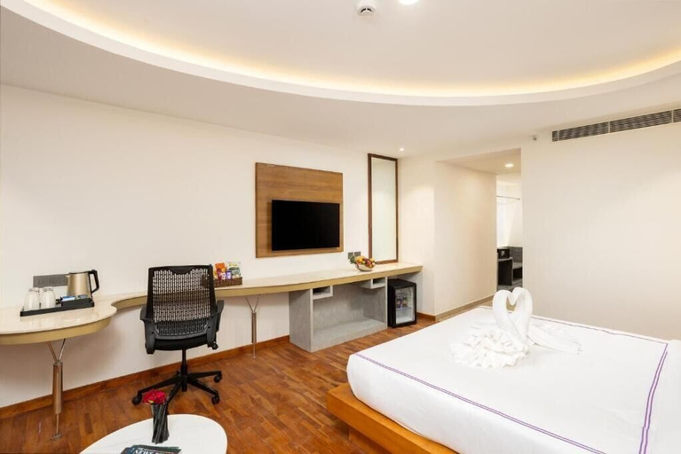 Room 4, Hotel Explora Calicut by Nova, Kozhikode