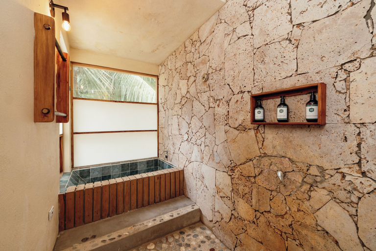 Bathroom 4, Tay beach hotel - Tayrona, Santa Marta (Dist. Esp.)