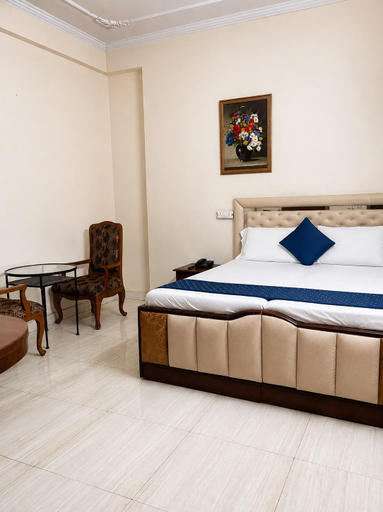 Bedroom 2, Hotel Swisston Palace, Delhi