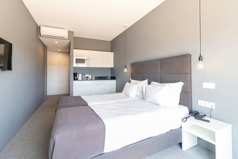 Bedroom 2, Pestana Gramacho Residences, Lagoa