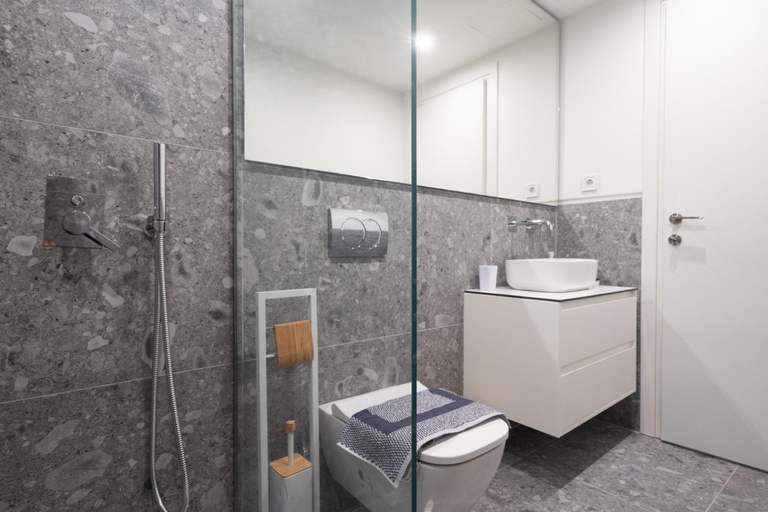 5, LIV Athinum 1 - Luxury Apartment 4C, Attica