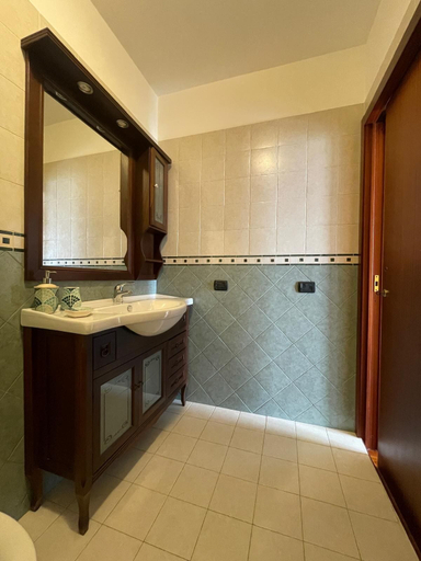 Bathroom 5, Bari Suite & Solarium, Bari