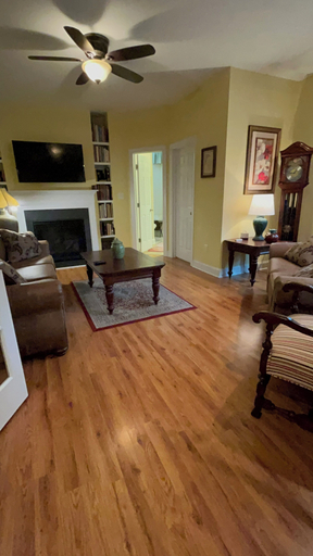 Room 4, Spacious Lakefront, Cumberland