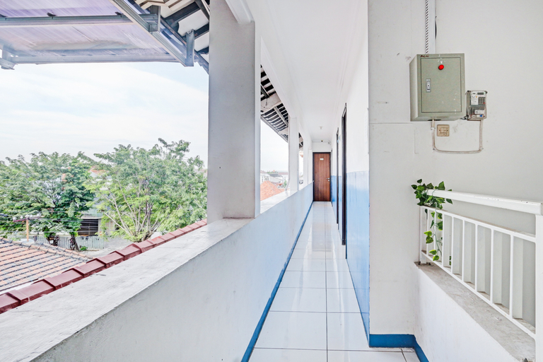 Public Area 4, Hotel O Near Mall Ciputra 2, Semarang