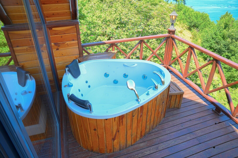 Jetted tub 5, Sifla Bungalov & Restoran, Arsin