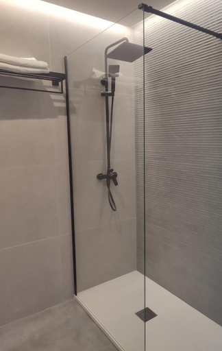 Bathroom 3, Principe, Pontevedra